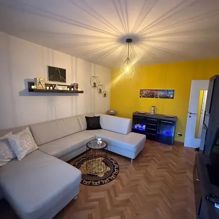 Tony 55m2 Apartment *