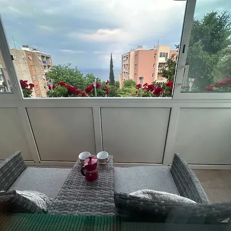 Tony 55m2 Apartment *